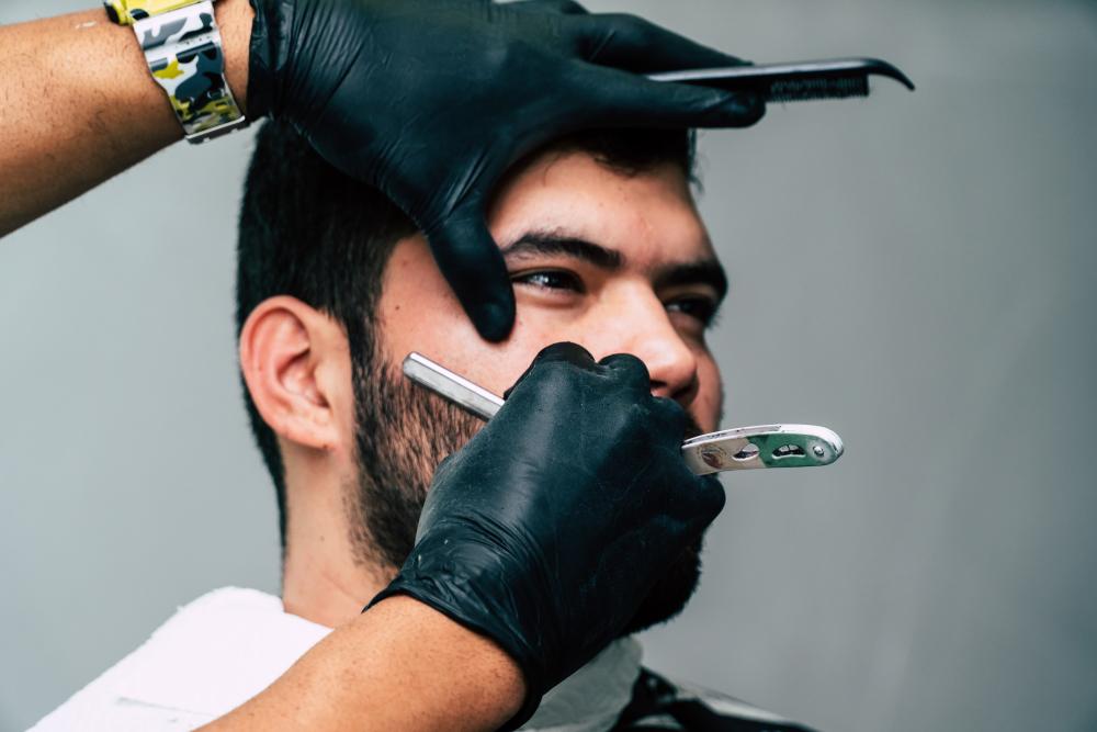 maleface skin care, straight razor shaving.